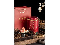 為什么柑橘與普洱茶會結合在一起制成柑普茶？這種搭配有何獨特之處？